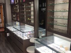 -视野联行眼镜蔡司·依视路官方授权店(顺城店)
