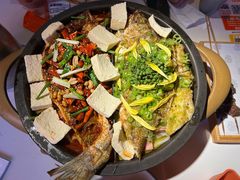 -鸣记脆皮烤鱼·海鲜烤鱼(三八广场店)