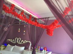 -天鹅恋主题酒店(光谷广场步行街店)