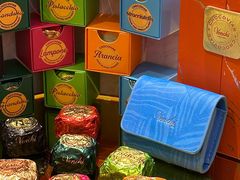 -VENCHI 闻绮(北京国贸商城店)