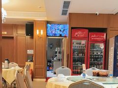 -鹏城人家海鲜酒家·23年老字号(较场尾店)