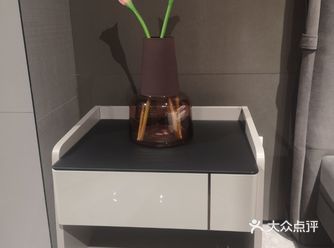 我这个人不喜欢让家里的一些橱柜或者是一些墙旁边的支架