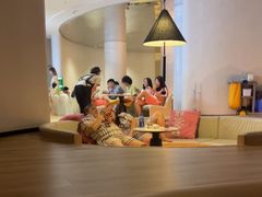 -涨巢·潮玩水疗局