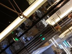 大堂-捞王锅物料理(上海世茂广场店)