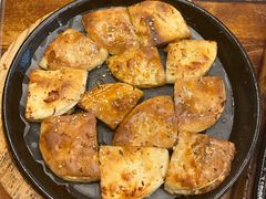 料理烤特色火烧-老东镇啤酒屋海鲜加工·蒸汽海鲜·海鲜烧烤(台东店)