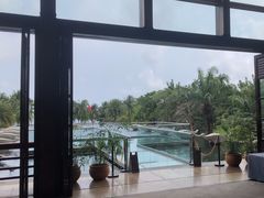 -亚龙湾喜来登·美景台大堂吧