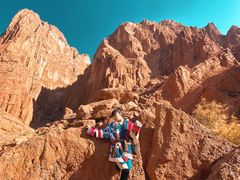 -天山神秘大峡谷