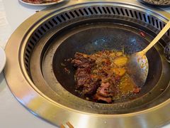 -哈尔滨烧烤·山河村铁锅炖(交大店)