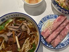 -镇南锅盖面馆(解放路店)