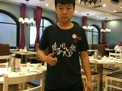 -闫府私房菜(经四路万达店)