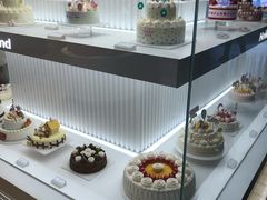 面包甜点陈列柜-好利来(梅江永旺店)