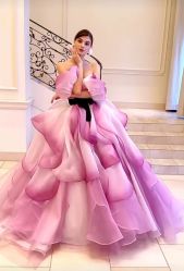 -衣贝姿婚纱礼服馆