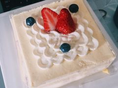 积慕草莓奶油蛋糕-积慕Cake(解放大道店)
