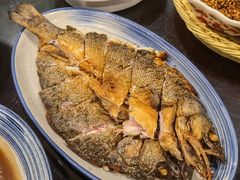 蒜香鲈鱼-鲁菜根·泰山菜(普照店)