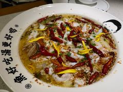 -江渔儿酸菜鱼(奥园广场金发购物中心店)