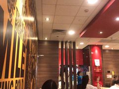 大堂-麦当劳(汉口火车站候车室店)
