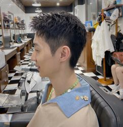 点击看大图 -MARTIN'S BARBER SHOP男士理发馆