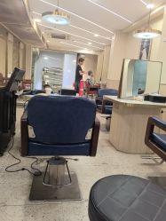 -PE SALON