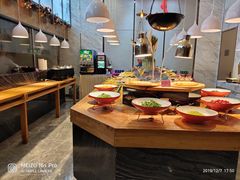 自助取餐区-茅庐川菜