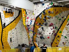 -问山MountQuest攀岩馆