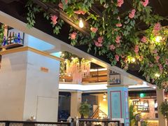 大堂-壹号院音乐餐厅•烤全羊•新疆菜(浐灞店)