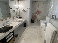 -大连中远海运洲际酒店