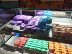 -HappyMiss花满楼·鲜花饼·鲜花茶·伴手礼(上海环球港店)