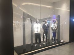 -URBAN REVIVO(西安Momopark店)
