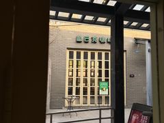 -星巴克(成都天府水街店)