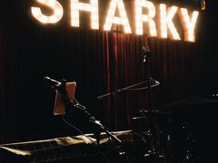 -鲨鱼美式餐厅酒吧Sharky