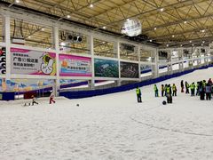 -乔波室内滑雪场