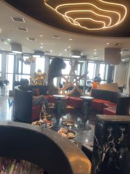 -TOP HAIR SALON