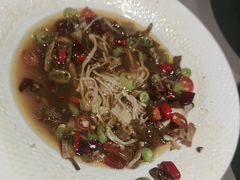-郑庄脂渣海鲜楼(九水路店)