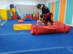 -蜩动儿童运动成长馆(恒生万鹂广场店)