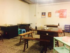 大堂-邓莽子老火锅(中兴路总店)