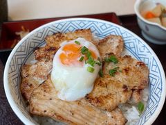 温泉蛋味增猪肉-dodonpa.墩墩伐 便当食堂(博华广场店)