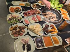 -梨花自助烤肉(西三旗万象汇黑金店)
