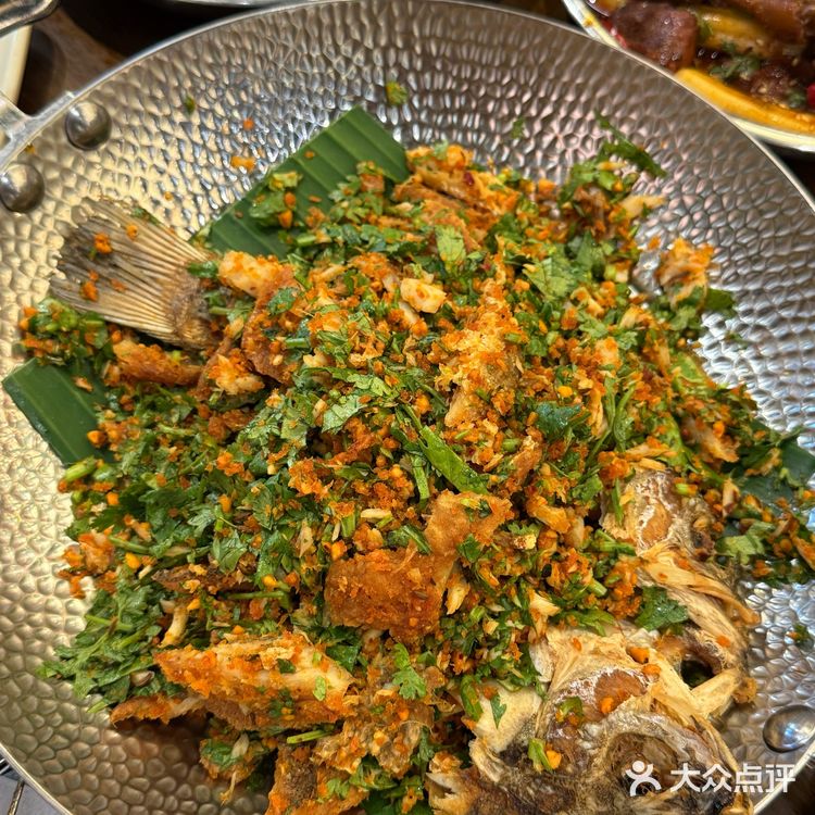 非遗羊肉白串和耗儿粉烧鸭也是经典，每次来必点！