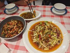 -洪霞餐馆·川菜·鲜货现炒(两江春城店)