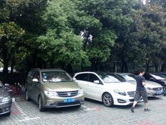 -上海博物馆-停车场