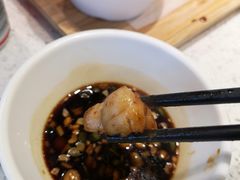 美蛙蘸汁-老佛爷铜炉蛙锅(海岸城店)