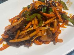 -南京金牛湖巨碗鱼头