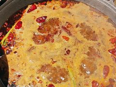 -旧街市鲜货老火锅(大光路店)