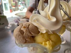 -古老冰山特色冰淇淋店(艾提尕尔店)