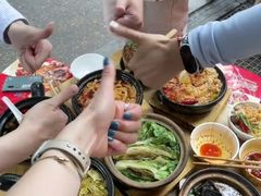 -有红鸡毛店·砂锅菜(抚琴夜市店)