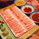 天呐！整盘下肉的铜锅涮是最过瘾的