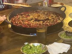 -黄潇洒老火锅(九眼桥宏济巷店)