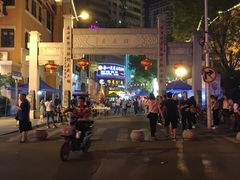 门面-吉庆街美食广场