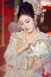 -HANSA韩纱婚纱礼服设计师集合店