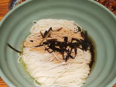 葱油拌面-老外婆本帮面(塔城路店)